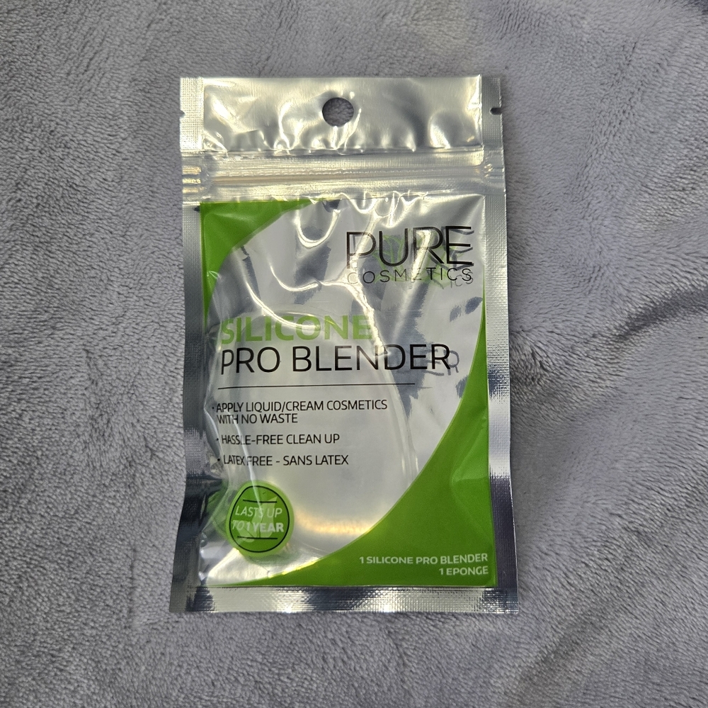 🟢 Pure Cosmetics Silicone Pro Blender